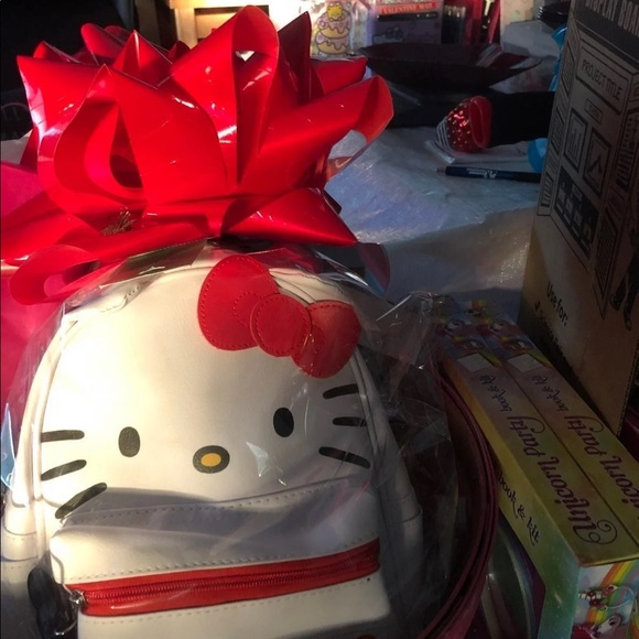 Hello Kitty Book bag - Picture 5 of 5